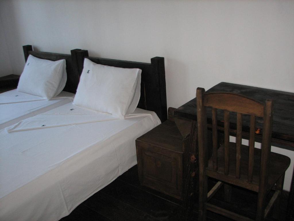 Family Hotel Kalifer Kalofer Room photo