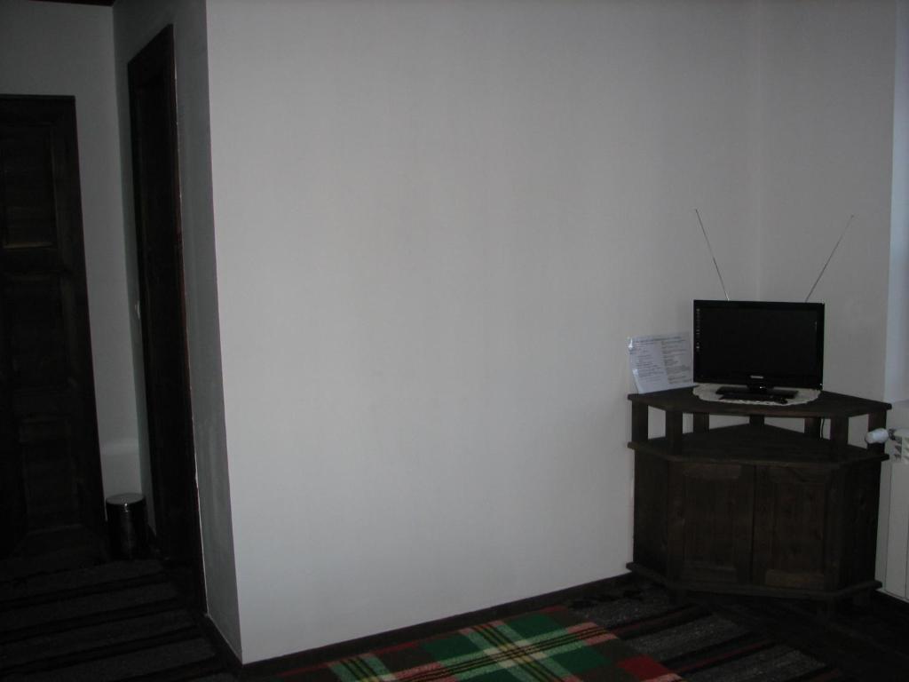 Family Hotel Kalifer Kalofer Room photo